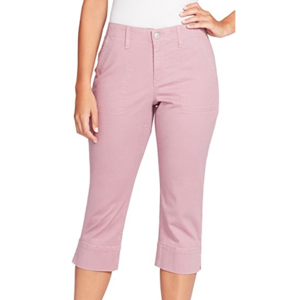 NWT Gloria Vanderbilt Capris